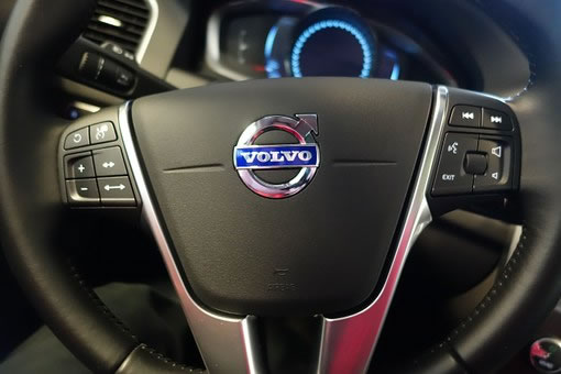 Volvo (steering wheel)